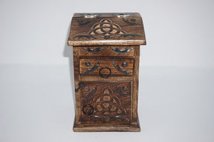 Triquetra Herb Chest